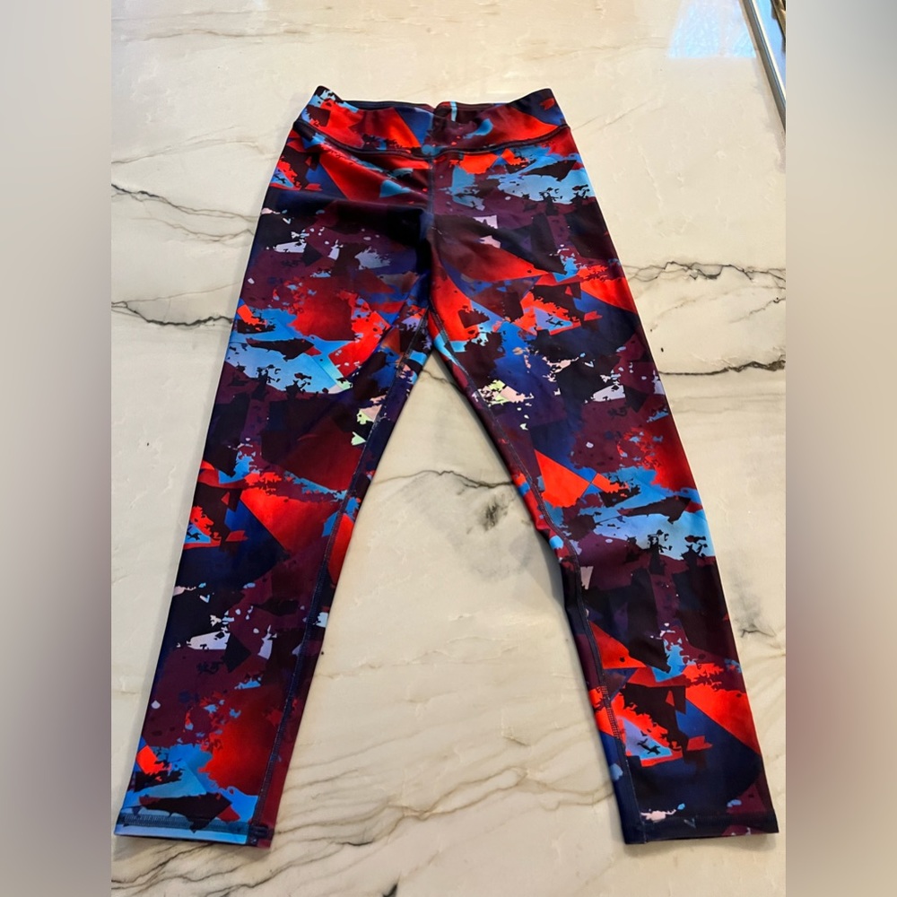 Plum PracticeWear Mulit Patterned
Leggings Size child large